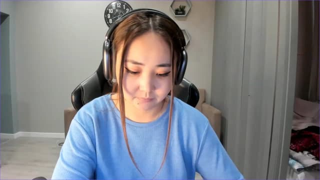 Gallery image thumbnail from Borra's myfreecams stream on, 11/29/2022, 07:19 image 12 of 20