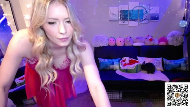 Gallery image thumbnail from Bridg's myfreecams stream on, 06/14/2023, 10:03 image 8 of 20
