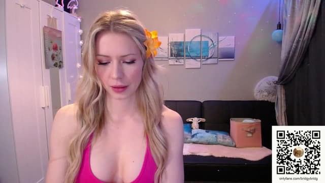 Gallery image thumbnail from Bridg's myfreecams stream on, 08/04/2023, 08:14 image 20 of 20