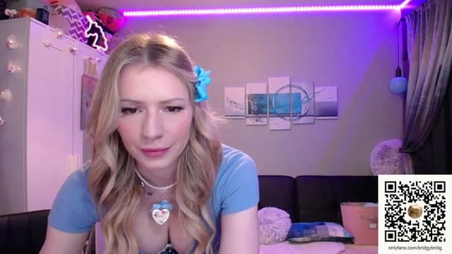 Gallery image thumbnail from Bridg's myfreecams stream on, 08/11/2023, 08:48 image 8 of 20