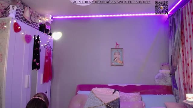 Gallery image thumbnail from Bridg's myfreecams stream on, 02/09/2024, 11:26 image 5 of 20
