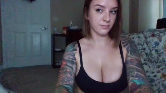 Gallery image thumbnail from BrookeLoveXXX's myfreecams stream on, 05/14/2024, 18:20 image 10 of 20