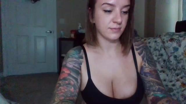 Gallery image thumbnail from BrookeLoveXXX's myfreecams stream on, 05/14/2024, 18:20 image 18 of 20