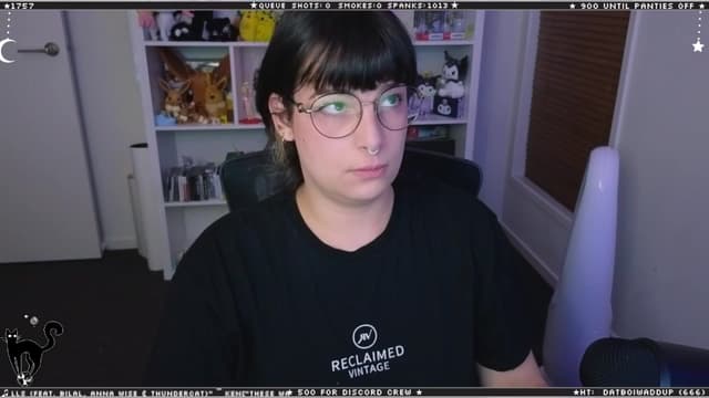Gallery image thumbnail from Cat__'s myfreecams stream on, 04/07/2024, 09:59 image 9 of 20