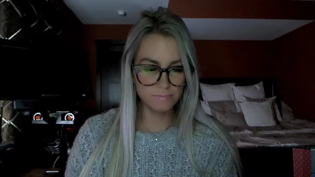 Gallery image thumbnail from Cora9's myfreecams stream on, 01/10/2023, 04:57 image 4 of 20
