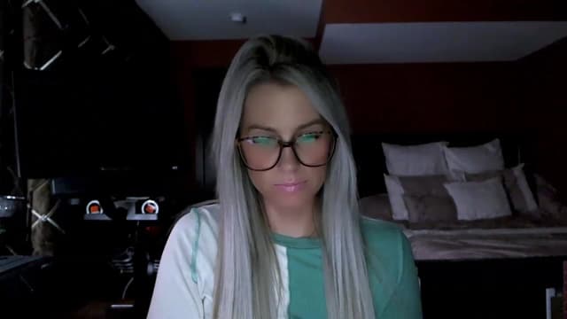 Gallery image thumbnail from Cora9's myfreecams stream on, 01/12/2023, 05:50 image 19 of 20