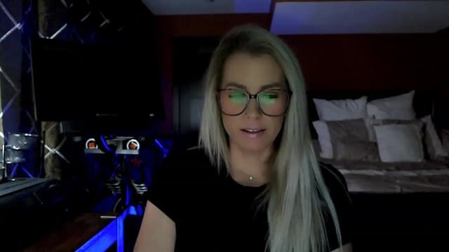 Gallery image thumbnail from Cora9's myfreecams stream on, 02/20/2023, 04:58 image 11 of 20