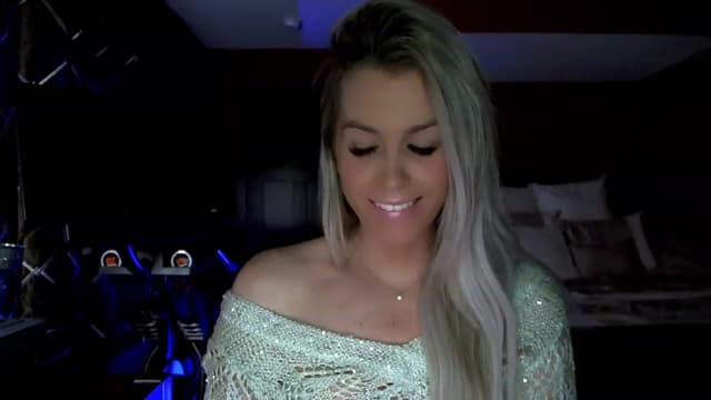 Gallery image thumbnail from Cora9's myfreecams stream on, 03/02/2023, 05:35 image 13 of 20