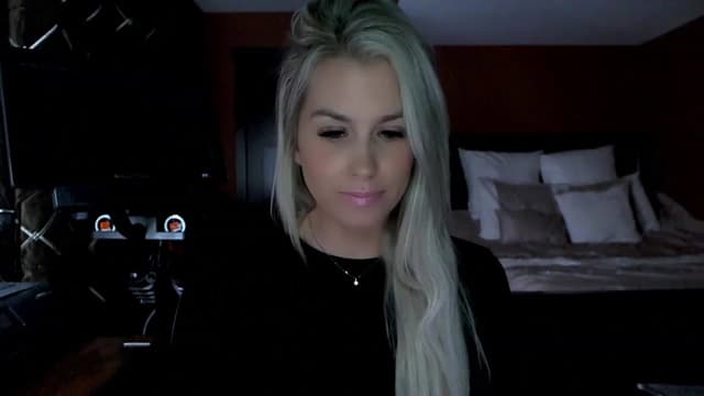 Gallery image thumbnail from Cora9's myfreecams stream on, 03/14/2023, 04:29 image 3 of 20
