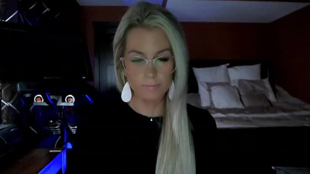 Gallery image thumbnail from Cora9's myfreecams stream on, 03/17/2023, 04:28 image 15 of 20