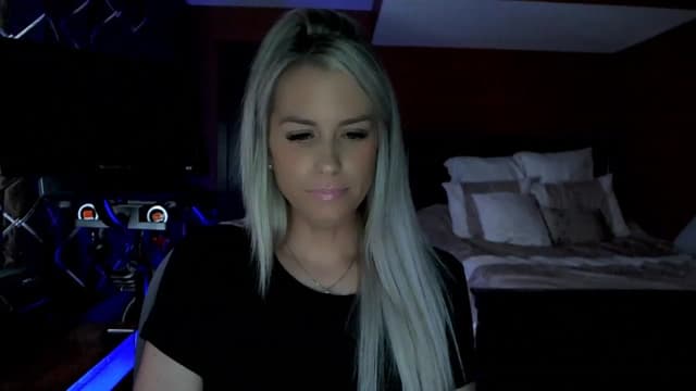 Gallery image thumbnail from Cora9's myfreecams stream on, 05/15/2023, 05:11 image 11 of 20