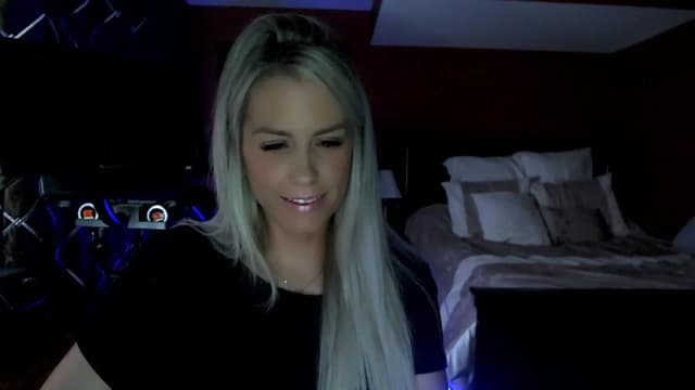 Gallery image thumbnail from Cora9's myfreecams stream on, 05/15/2023, 05:11 image 17 of 20