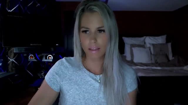 Gallery image thumbnail from Cora9's myfreecams stream on, 08/17/2023, 06:12 image 5 of 20