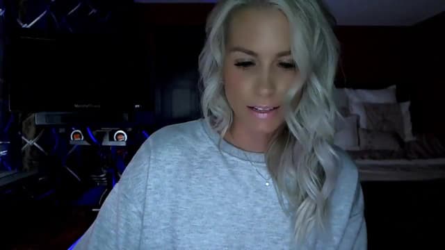 Gallery image thumbnail from Cora9's myfreecams stream on, 08/19/2023, 05:23 image 8 of 20