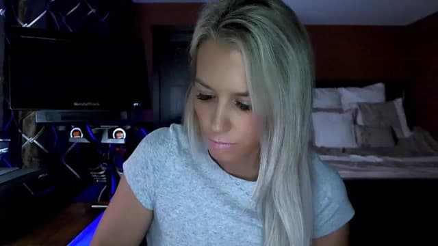 Gallery image thumbnail from Cora9's myfreecams stream on, 08/23/2023, 05:54 image 8 of 20