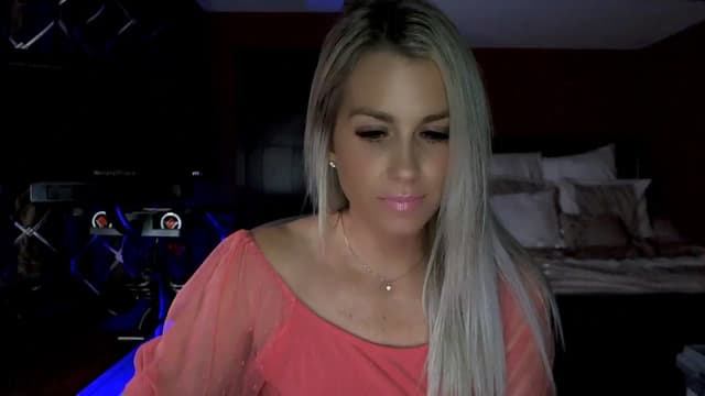 Gallery image thumbnail from Cora9's myfreecams stream on, 10/13/2023, 04:13 image 1 of 20