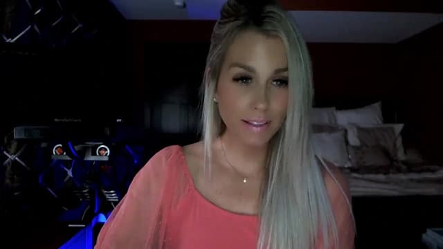 Gallery image thumbnail from Cora9's myfreecams stream on, 10/13/2023, 05:55 image 18 of 20