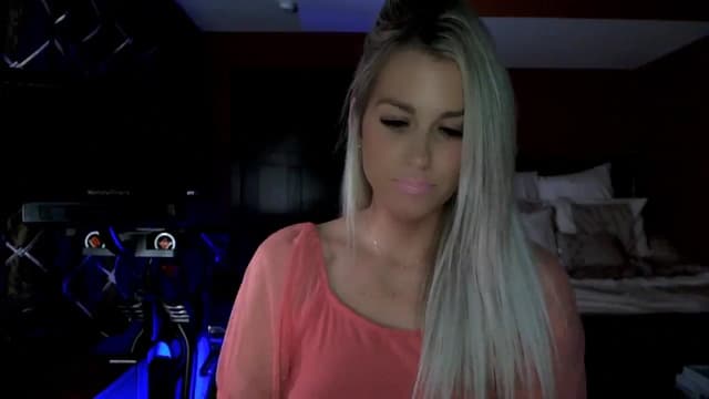 Gallery image thumbnail from Cora9's myfreecams stream on, 10/13/2023, 05:55 image 13 of 20