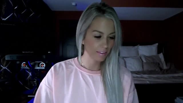 Gallery image thumbnail from Cora9's myfreecams stream on, 10/18/2023, 04:51 image 2 of 20