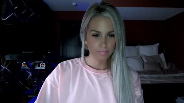 Gallery image thumbnail from Cora9's myfreecams stream on, 10/18/2023, 04:51 image 1 of 20