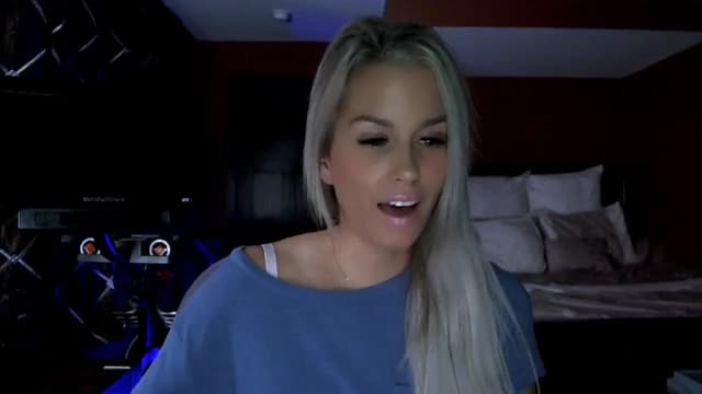 Gallery image thumbnail from Cora9's myfreecams stream on, 10/19/2023, 04:23 image 15 of 20