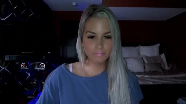Gallery image thumbnail from Cora9's myfreecams stream on, 10/19/2023, 04:23 image 19 of 20