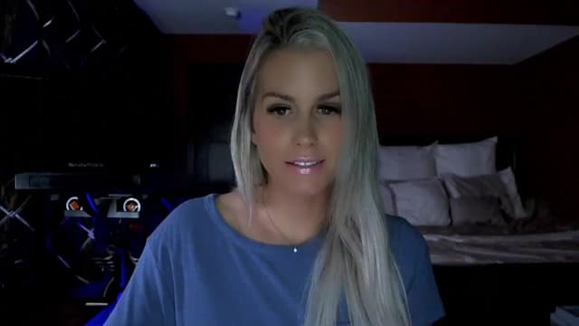 Gallery image thumbnail from Cora9's myfreecams stream on, 10/19/2023, 04:23 image 8 of 20