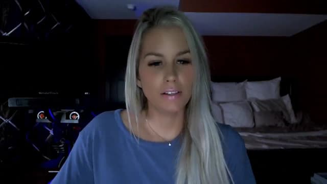 Gallery image thumbnail from Cora9's myfreecams stream on, 10/19/2023, 04:23 image 11 of 20