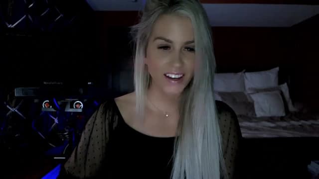 Gallery image thumbnail from Cora9's myfreecams stream on, 10/20/2023, 05:39 image 7 of 20
