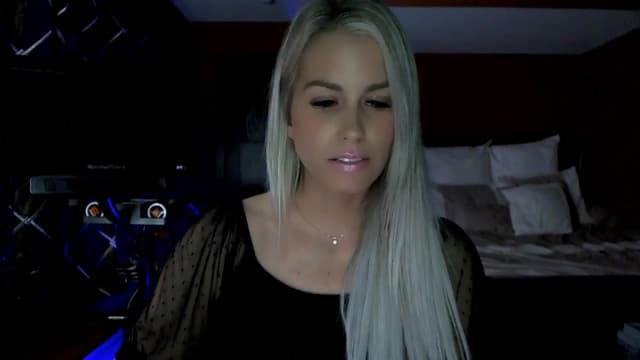 Gallery image thumbnail from Cora9's myfreecams stream on, 10/20/2023, 05:39 image 1 of 20