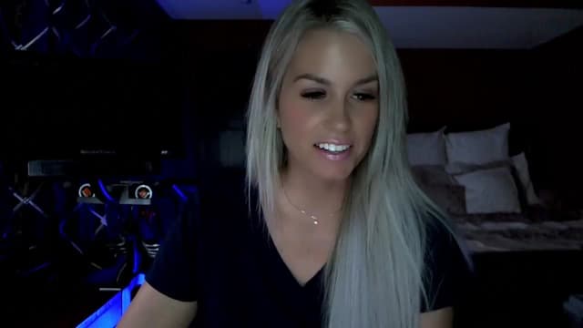 Gallery image thumbnail from Cora9's myfreecams stream on, 10/21/2023, 04:43 image 4 of 20