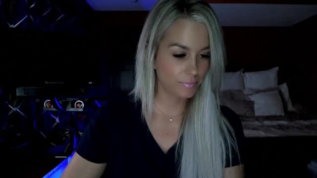 Gallery image thumbnail from Cora9's myfreecams stream on, 10/21/2023, 04:43 image 13 of 20
