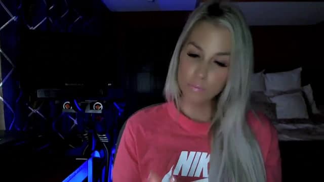 Gallery image thumbnail from Cora9's myfreecams stream on, 10/23/2023, 03:52 image 13 of 20