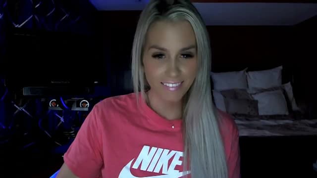 Gallery image thumbnail from Cora9's myfreecams stream on, 10/23/2023, 03:52 image 1 of 20