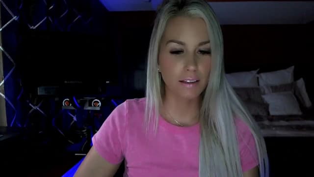 Gallery image thumbnail from Cora9's myfreecams stream on, 10/26/2023, 04:20 image 16 of 20