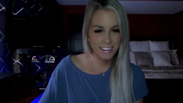 Gallery image thumbnail from Cora9's myfreecams stream on, 10/27/2023, 04:23 image 18 of 20