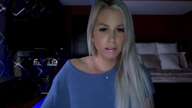 Gallery image thumbnail from Cora9's myfreecams stream on, 10/27/2023, 04:23 image 9 of 20