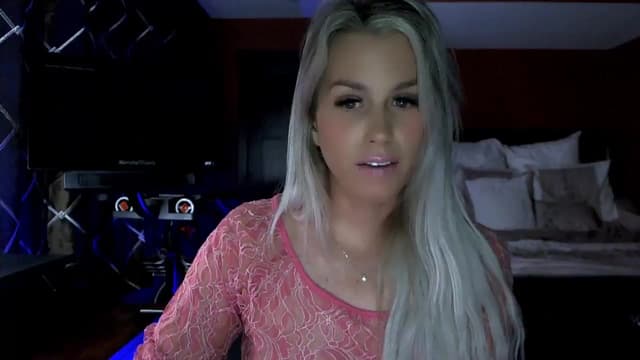 Gallery image thumbnail from Cora9's myfreecams stream on, 10/31/2023, 05:18 image 8 of 20