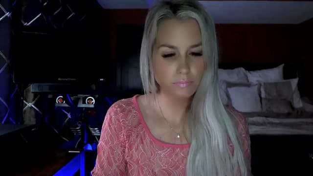 Gallery image thumbnail from Cora9's myfreecams stream on, 10/31/2023, 05:18 image 4 of 20