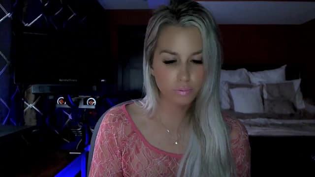 Gallery image thumbnail from Cora9's myfreecams stream on, 10/31/2023, 05:18 image 17 of 20