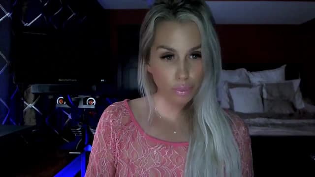 Gallery image thumbnail from Cora9's myfreecams stream on, 10/31/2023, 05:18 image 12 of 20