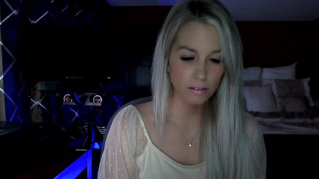 Gallery image thumbnail from Cora9's myfreecams stream on, 11/04/2023, 03:54 image 9 of 20