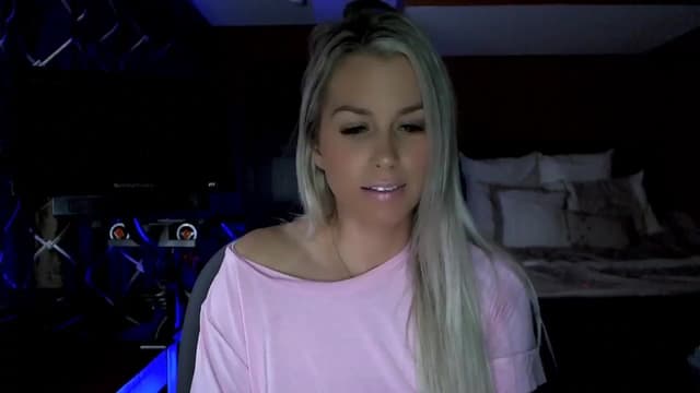 Gallery image thumbnail from Cora9's myfreecams stream on, 11/07/2023, 05:31 image 17 of 20