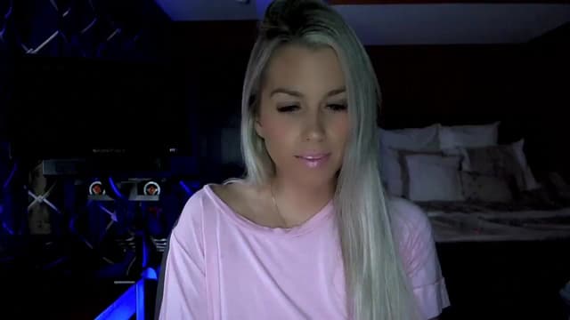 Gallery image thumbnail from Cora9's myfreecams stream on, 11/07/2023, 05:31 image 9 of 20