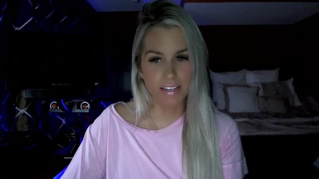 Gallery image thumbnail from Cora9's myfreecams stream on, 11/07/2023, 05:31 image 10 of 20