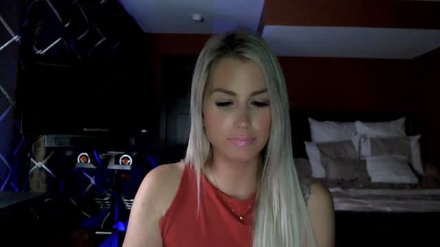 Gallery image thumbnail from Cora9's myfreecams stream on, 11/15/2023, 05:39 image 15 of 20