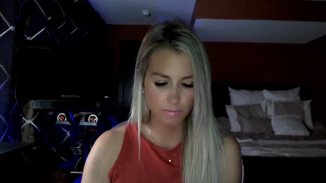 Gallery image thumbnail from Cora9's myfreecams stream on, 11/15/2023, 05:39 image 2 of 20