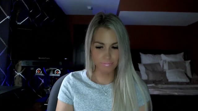 Gallery image thumbnail from Cora9's myfreecams stream on, 11/16/2023, 05:57 image 12 of 20