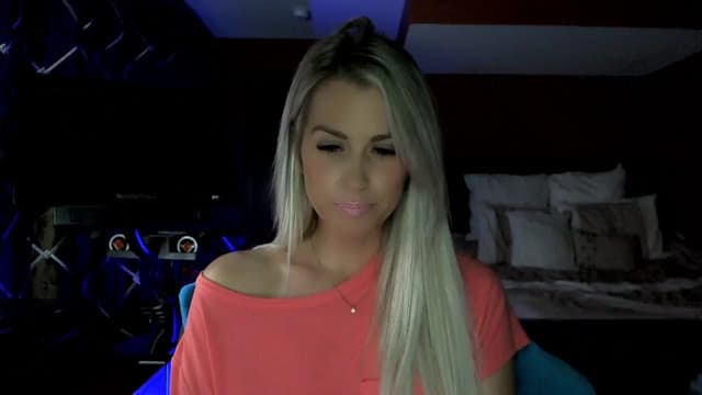Gallery image thumbnail from Cora9's myfreecams stream on, 11/17/2023, 06:52 image 9 of 20