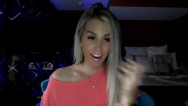 Gallery image thumbnail from Cora9's myfreecams stream on, 11/17/2023, 06:52 image 8 of 20